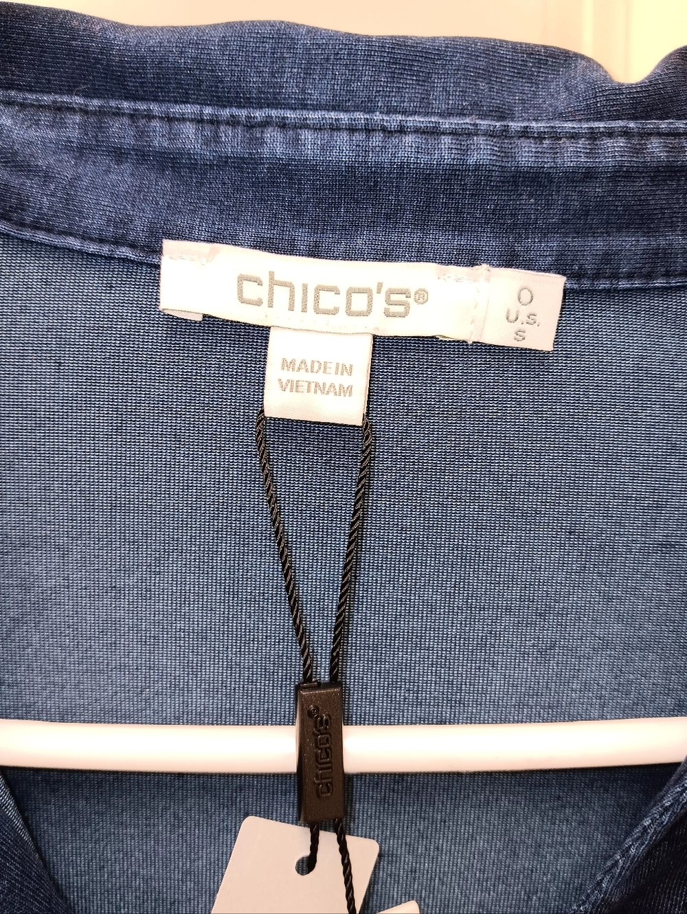 Chico's Indigo Textured Button-Front Shirt NWT - Picture 2 of 12
